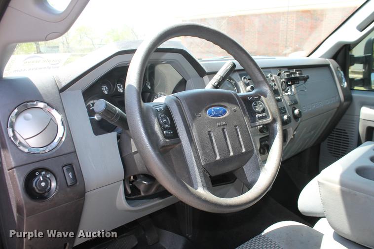 image for item DB5247 2014 Ford F250 Super Duty XLT Crew Cab pickup truck