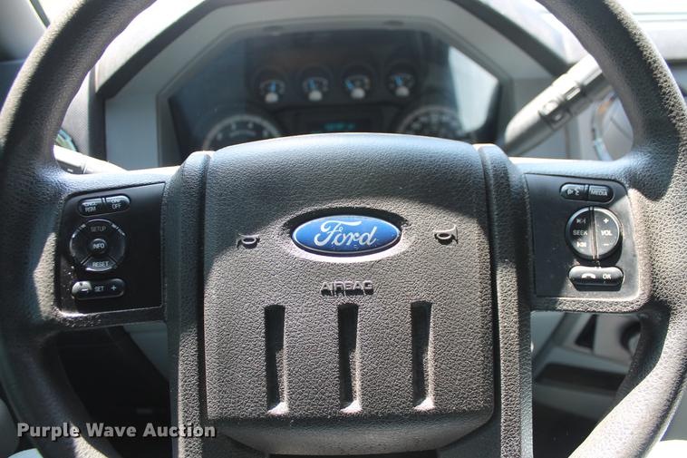 image for item DB5247 2014 Ford F250 Super Duty XLT Crew Cab pickup truck