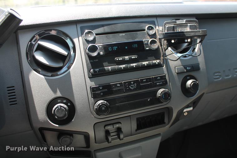 image for item DB5247 2014 Ford F250 Super Duty XLT Crew Cab pickup truck