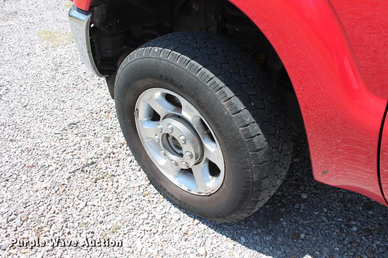 image for item DB5247 2014 Ford F250 Super Duty XLT Crew Cab pickup truck