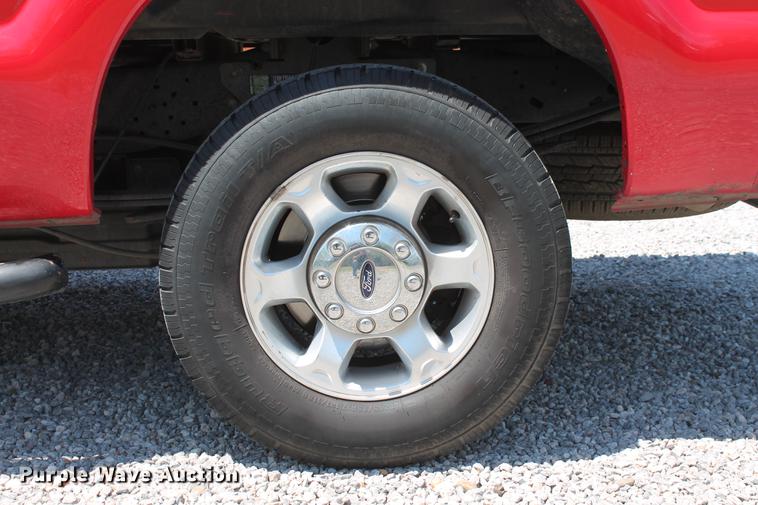 image for item DB5247 2014 Ford F250 Super Duty XLT Crew Cab pickup truck