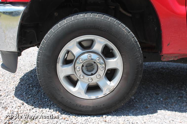 image for item DB5247 2014 Ford F250 Super Duty XLT Crew Cab pickup truck