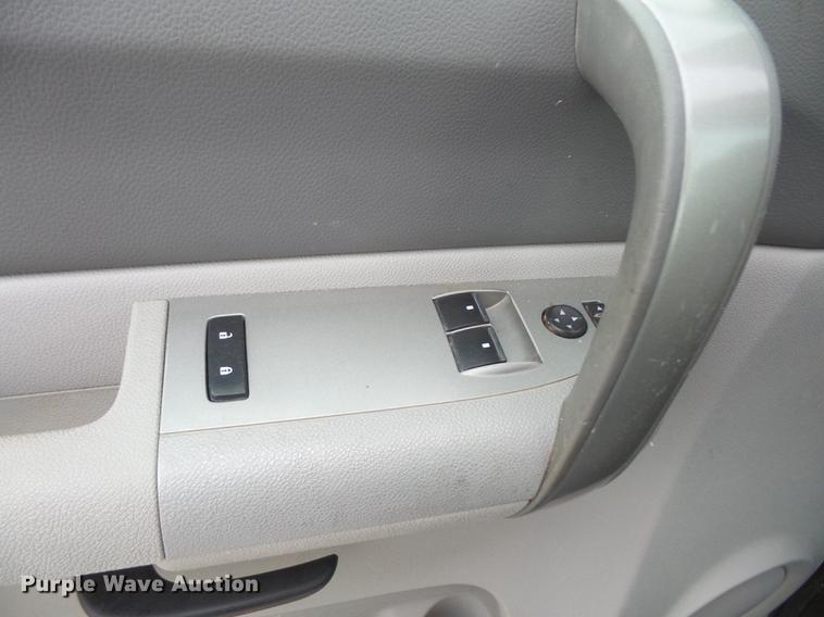 image for item DB6057 2009 Chevrolet Silverado 1500 pickup truck