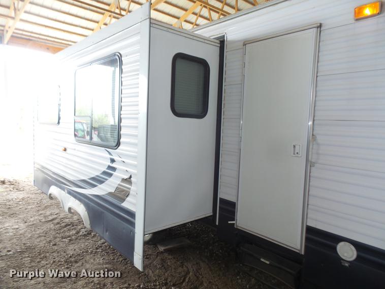 image for item DB6142 2009 Keystone Hornet camper