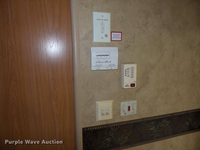 image for item DB6142 2009 Keystone Hornet camper