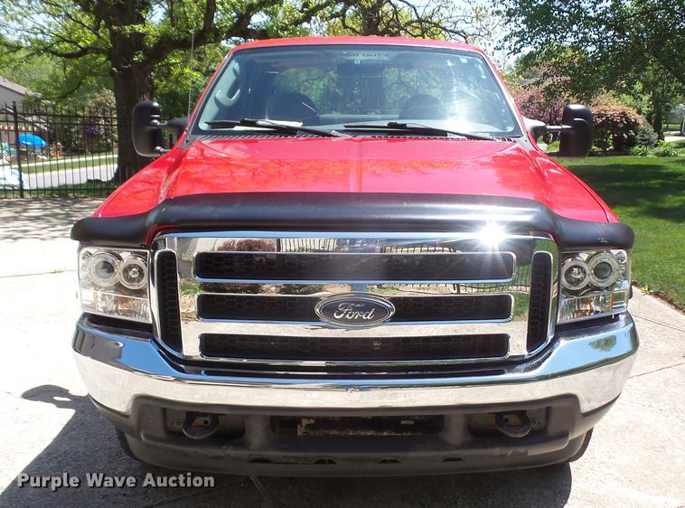 image for item DB6148 2004 Ford F350 Super Duty Crew Cab pickup truck