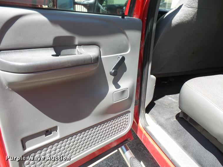 image for item DB6148 2004 Ford F350 Super Duty Crew Cab pickup truck
