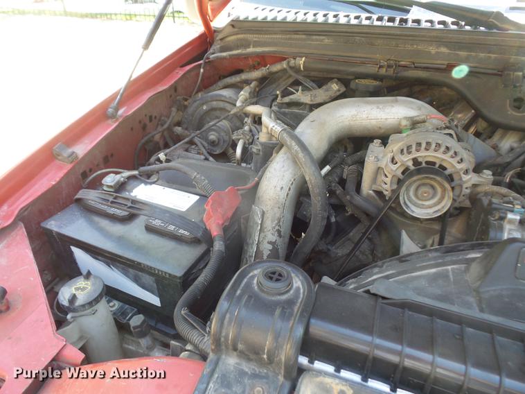 image for item DB6148 2004 Ford F350 Super Duty Crew Cab pickup truck