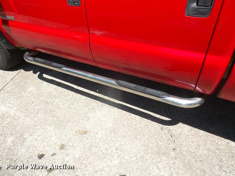 image for item DB6148 2004 Ford F350 Super Duty Crew Cab pickup truck