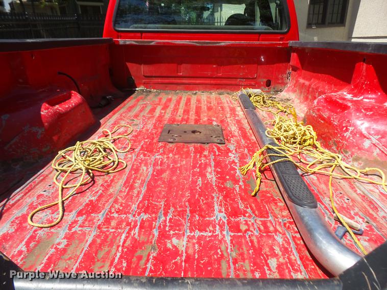 image for item DB6148 2004 Ford F350 Super Duty Crew Cab pickup truck