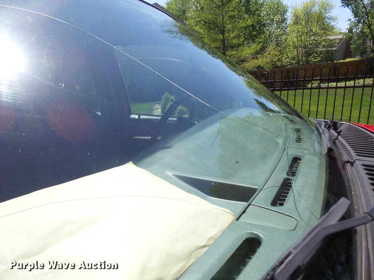 image for item DB6148 2004 Ford F350 Super Duty Crew Cab pickup truck