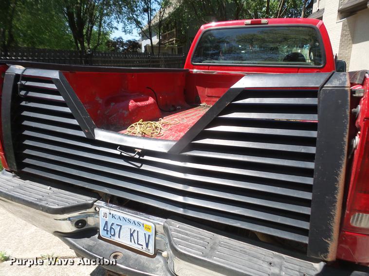 image for item DB6148 2004 Ford F350 Super Duty Crew Cab pickup truck