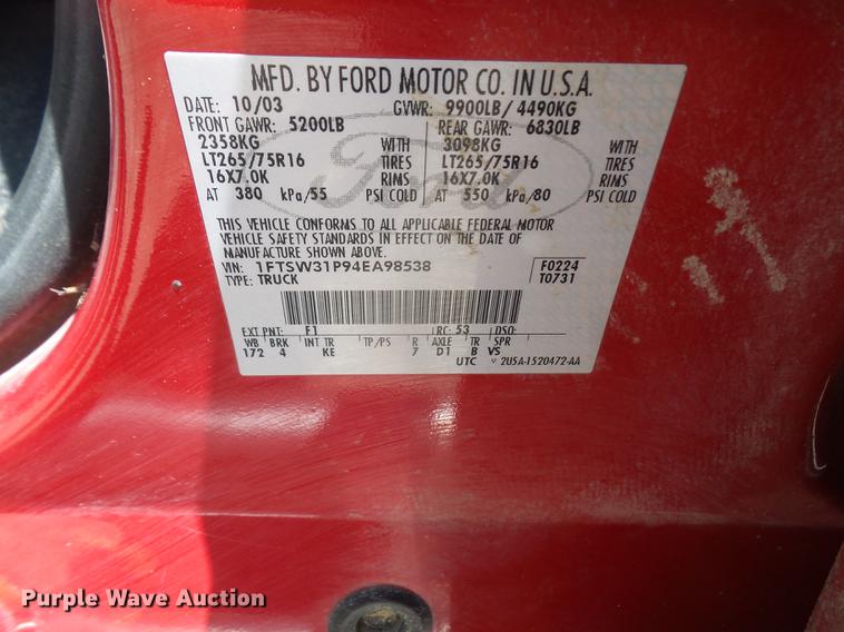 image for item DB6148 2004 Ford F350 Super Duty Crew Cab pickup truck