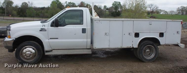 image for item DB6152 2002 Ford F450 Super Duty utility truck