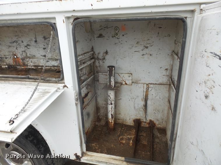 image for item DB6152 2002 Ford F450 Super Duty utility truck