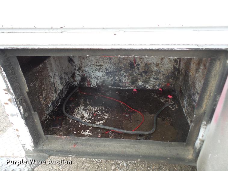 image for item DB6152 2002 Ford F450 Super Duty utility truck