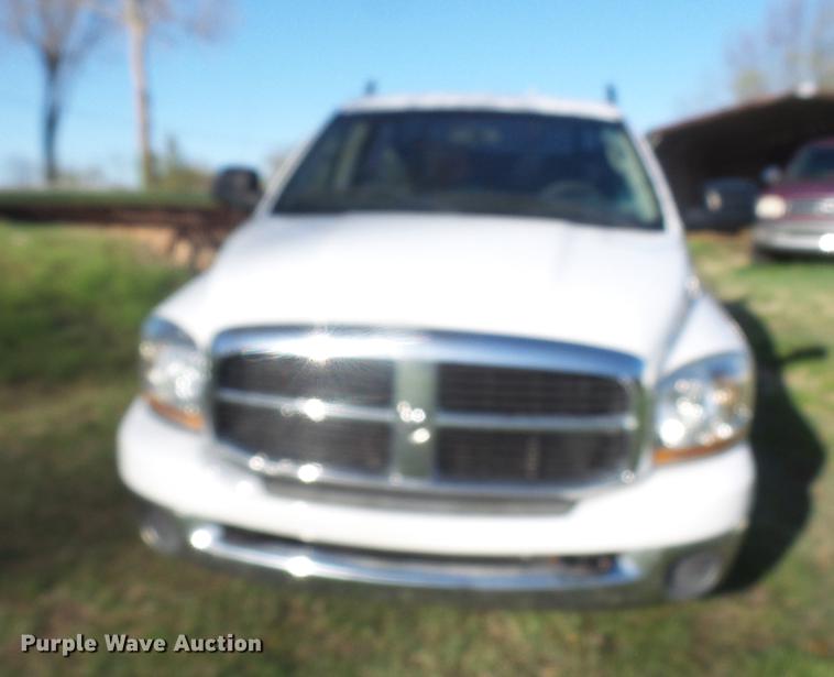 image for item DB6178 2006 Dodge Ram 2500 flatbed pickup truck