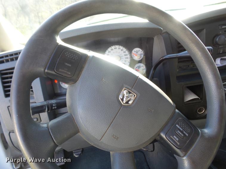 image for item DB6178 2006 Dodge Ram 2500 flatbed pickup truck