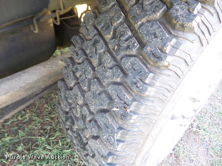 image for item DB6178 2006 Dodge Ram 2500 flatbed pickup truck