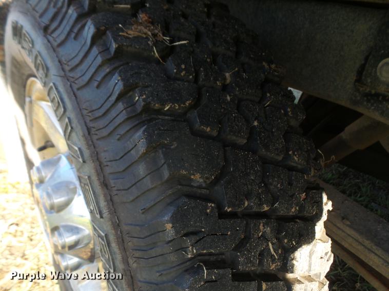 image for item DB6178 2006 Dodge Ram 2500 flatbed pickup truck