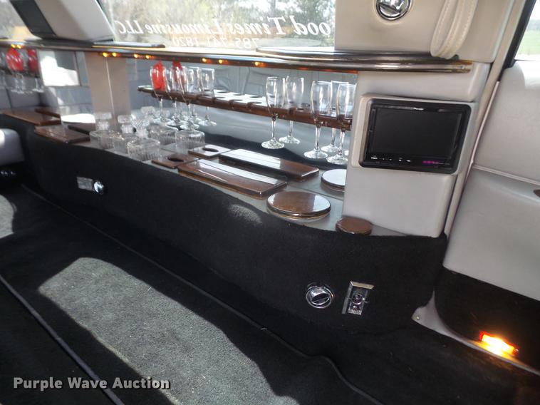 image for item DB6181 1999 Lincoln Town Car Executive limousine