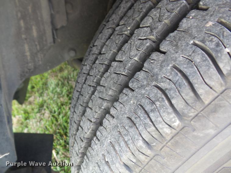 image for item DB6181 1999 Lincoln Town Car Executive limousine