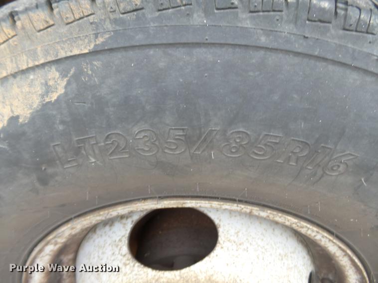 image for item DB7135 1997 Ford F450 Super Duty utility truck