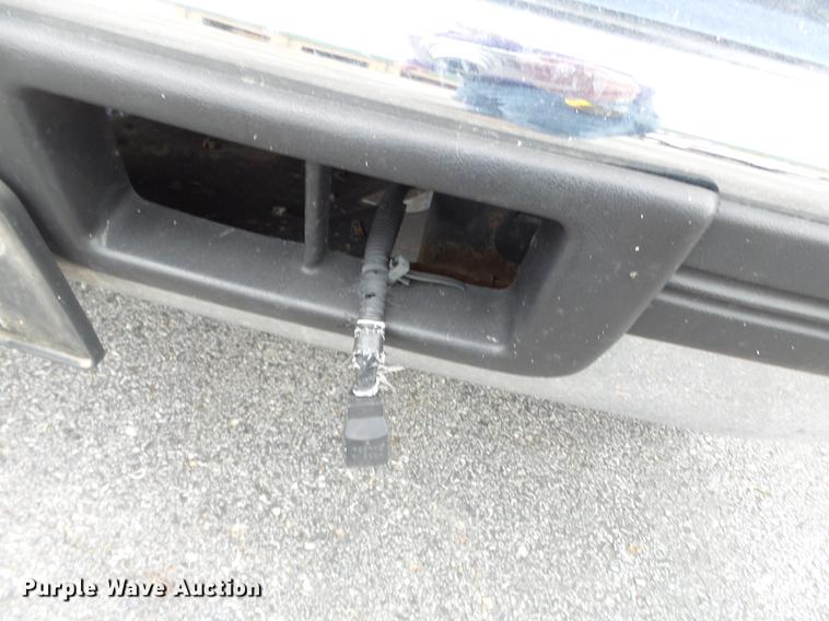 image for item DB7135 1997 Ford F450 Super Duty utility truck