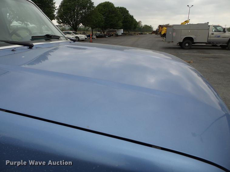 image for item DB7135 1997 Ford F450 Super Duty utility truck