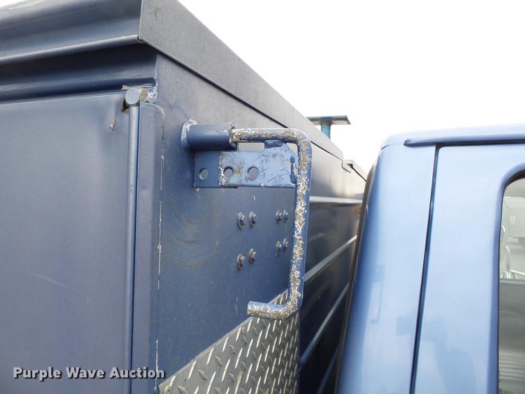 image for item DB7135 1997 Ford F450 Super Duty utility truck