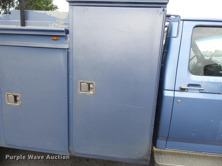 image for item DB7135 1997 Ford F450 Super Duty utility truck