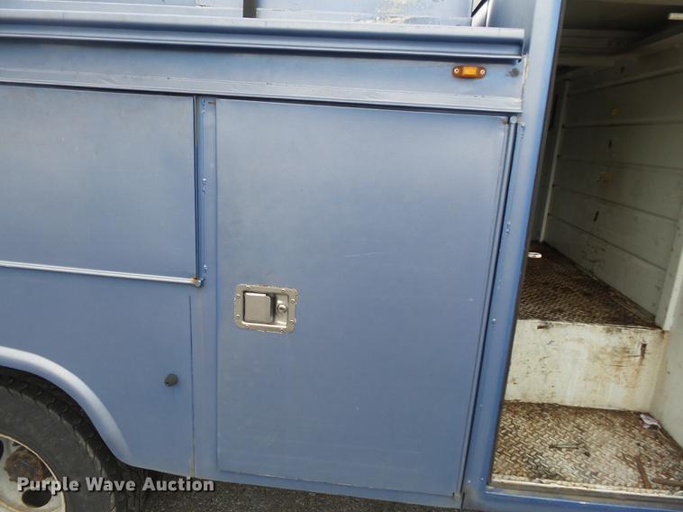 image for item DB7135 1997 Ford F450 Super Duty utility truck