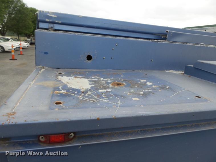 image for item DB7135 1997 Ford F450 Super Duty utility truck