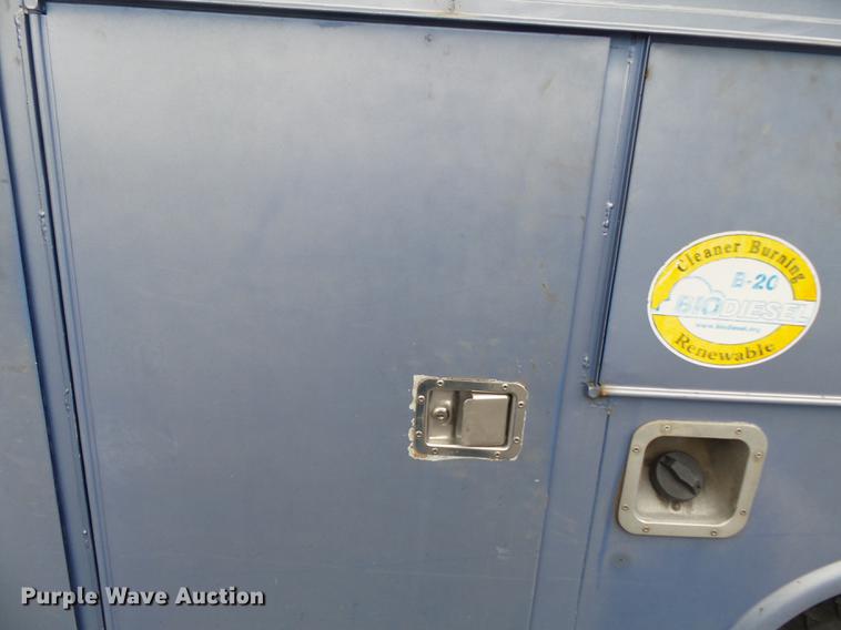 image for item DB7135 1997 Ford F450 Super Duty utility truck