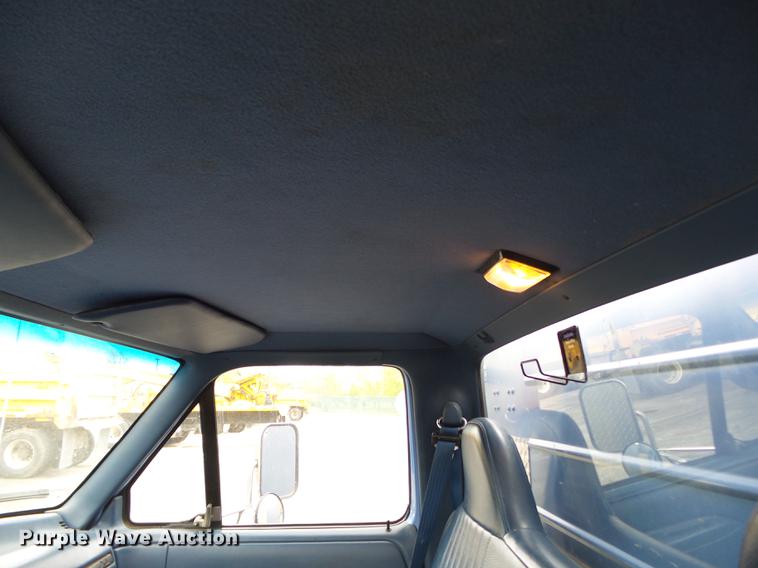 image for item DB7135 1997 Ford F450 Super Duty utility truck