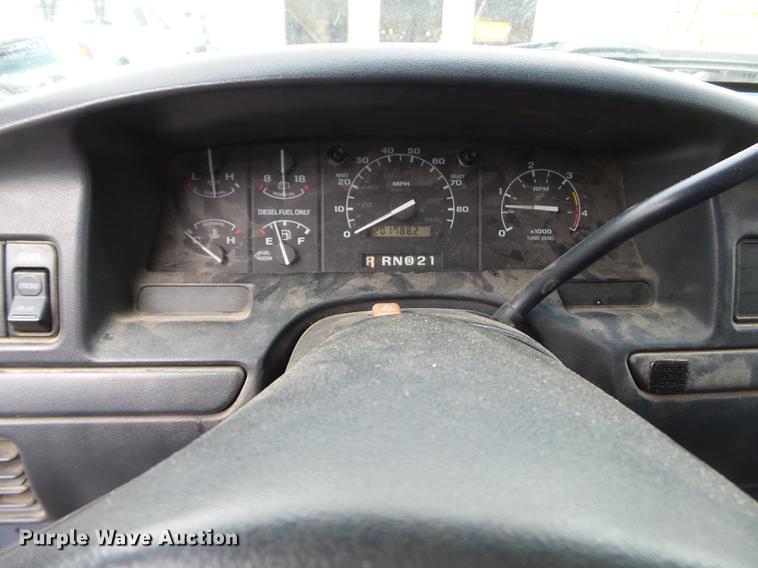 image for item DB7135 1997 Ford F450 Super Duty utility truck