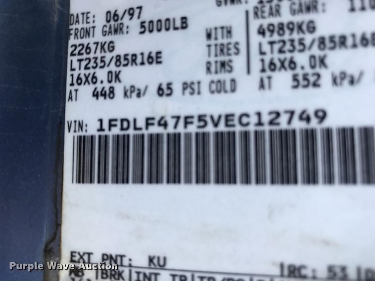 image for item DB7135 1997 Ford F450 Super Duty utility truck