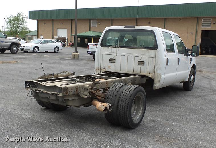 image for item DB7140 2008 Ford F350 Super Duty Crew Cab pickup truck