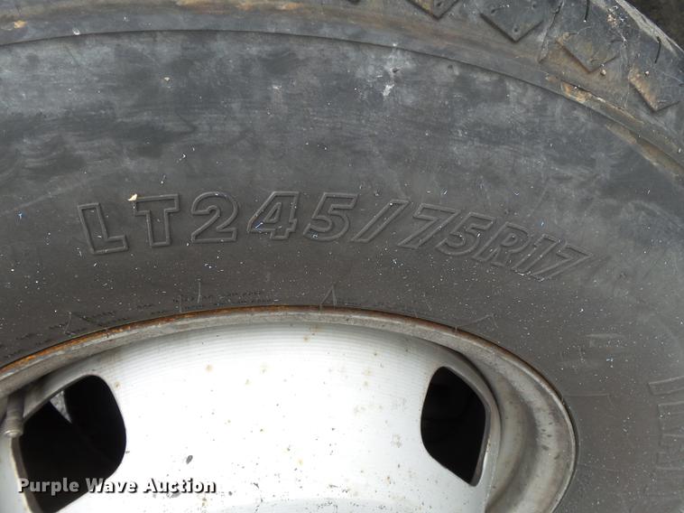 image for item DB7140 2008 Ford F350 Super Duty Crew Cab pickup truck