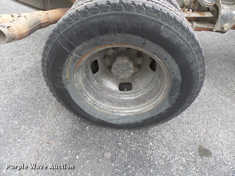 image for item DB7140 2008 Ford F350 Super Duty Crew Cab pickup truck