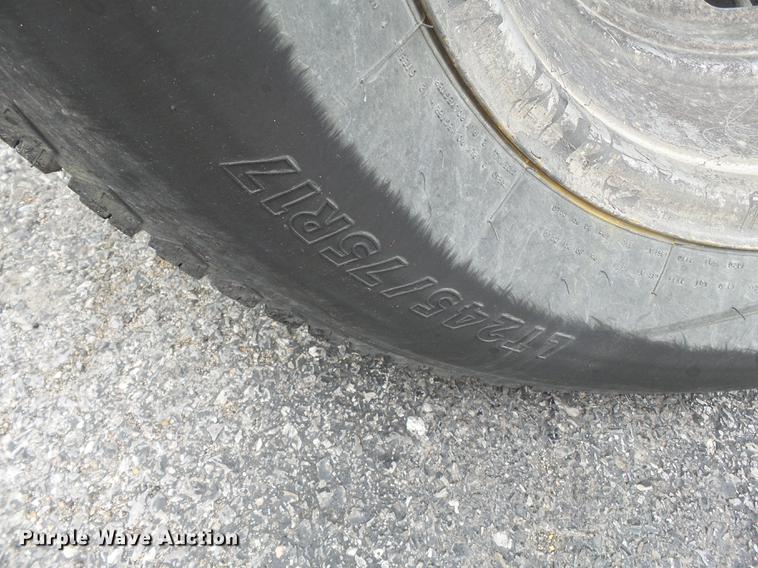 image for item DB7140 2008 Ford F350 Super Duty Crew Cab pickup truck