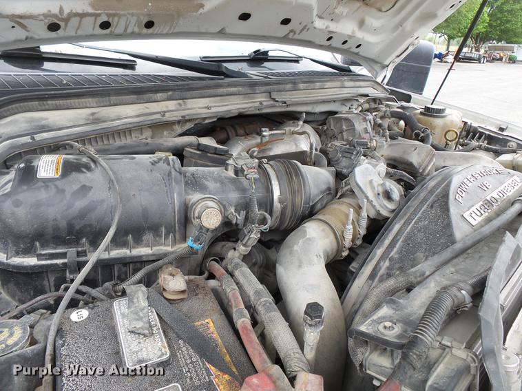 image for item DB7140 2008 Ford F350 Super Duty Crew Cab pickup truck