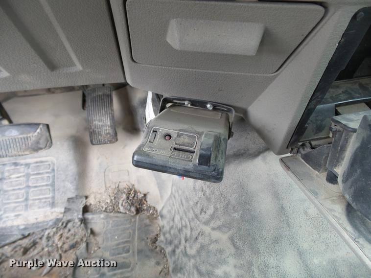 image for item DB7140 2008 Ford F350 Super Duty Crew Cab pickup truck