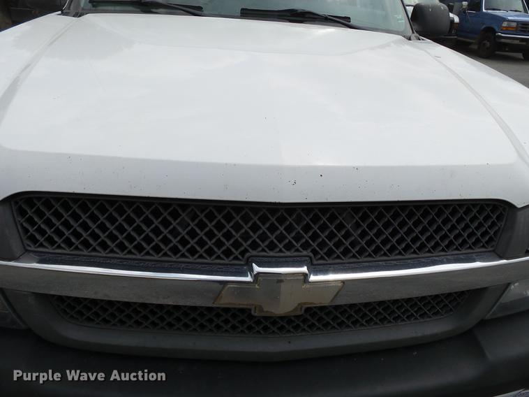 image for item DB7141 2004 Chevrolet Silverado 1500 Ext. Cab pickup truck