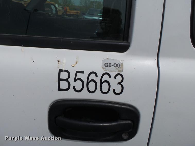 image for item DB7141 2004 Chevrolet Silverado 1500 Ext. Cab pickup truck