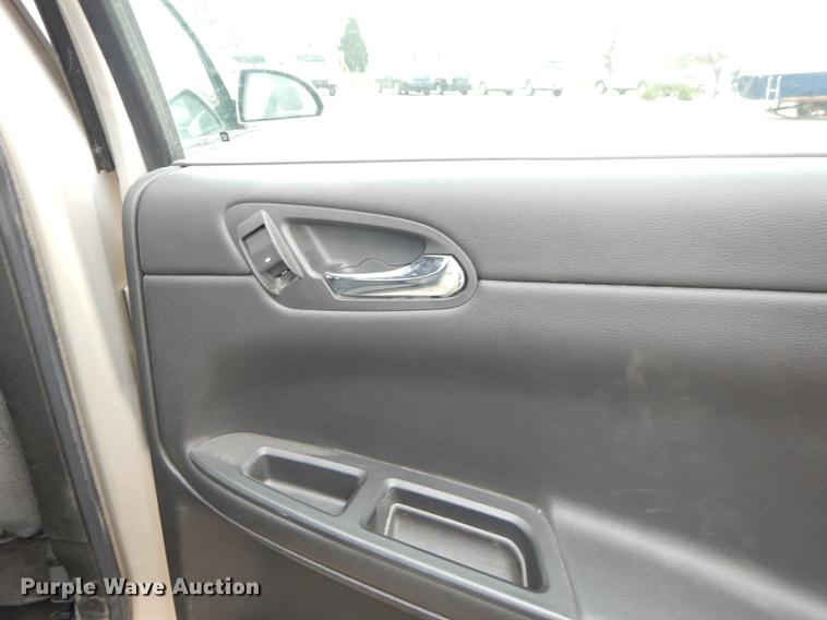 image for item DC0439 2012 Chevrolet Impala LS