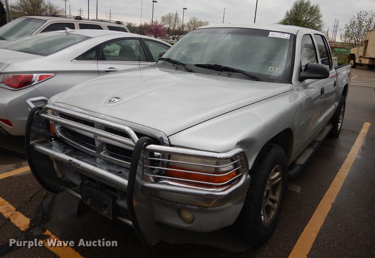 image for item DC0441 2001 Dodge Dakota SLT Quad Cab pickup truck