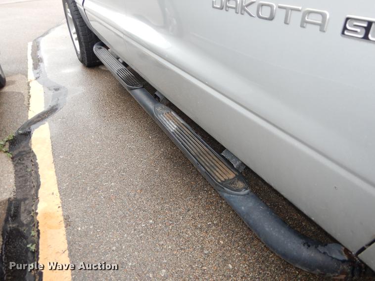 image for item DC0441 2001 Dodge Dakota SLT Quad Cab pickup truck