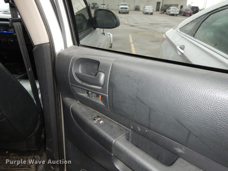 image for item DC0441 2001 Dodge Dakota SLT Quad Cab pickup truck