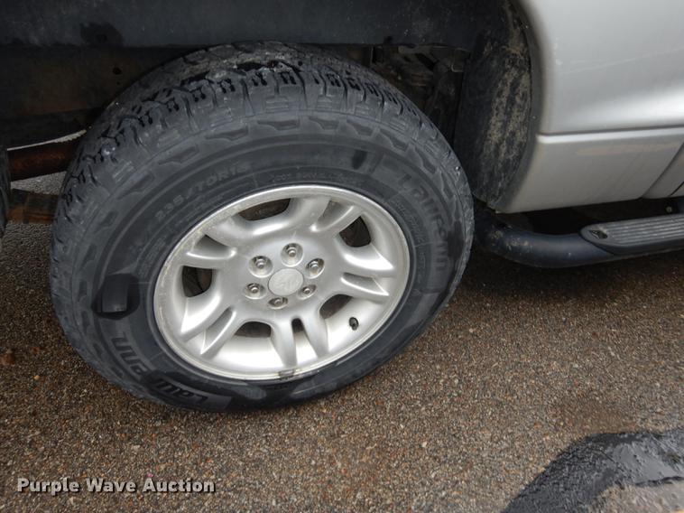 image for item DC0441 2001 Dodge Dakota SLT Quad Cab pickup truck